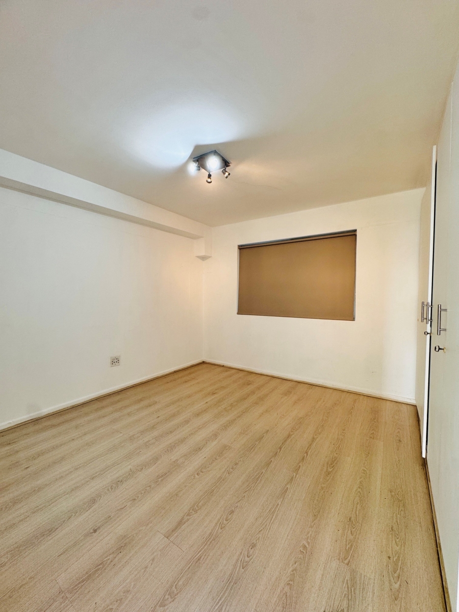 To Let 2 Bedroom Property for Rent in Sea Point Western Cape